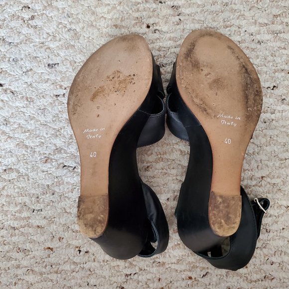 *MADE IN ITALY* BARNEYS NY Black Leather Wedges - Picture 8 of 8